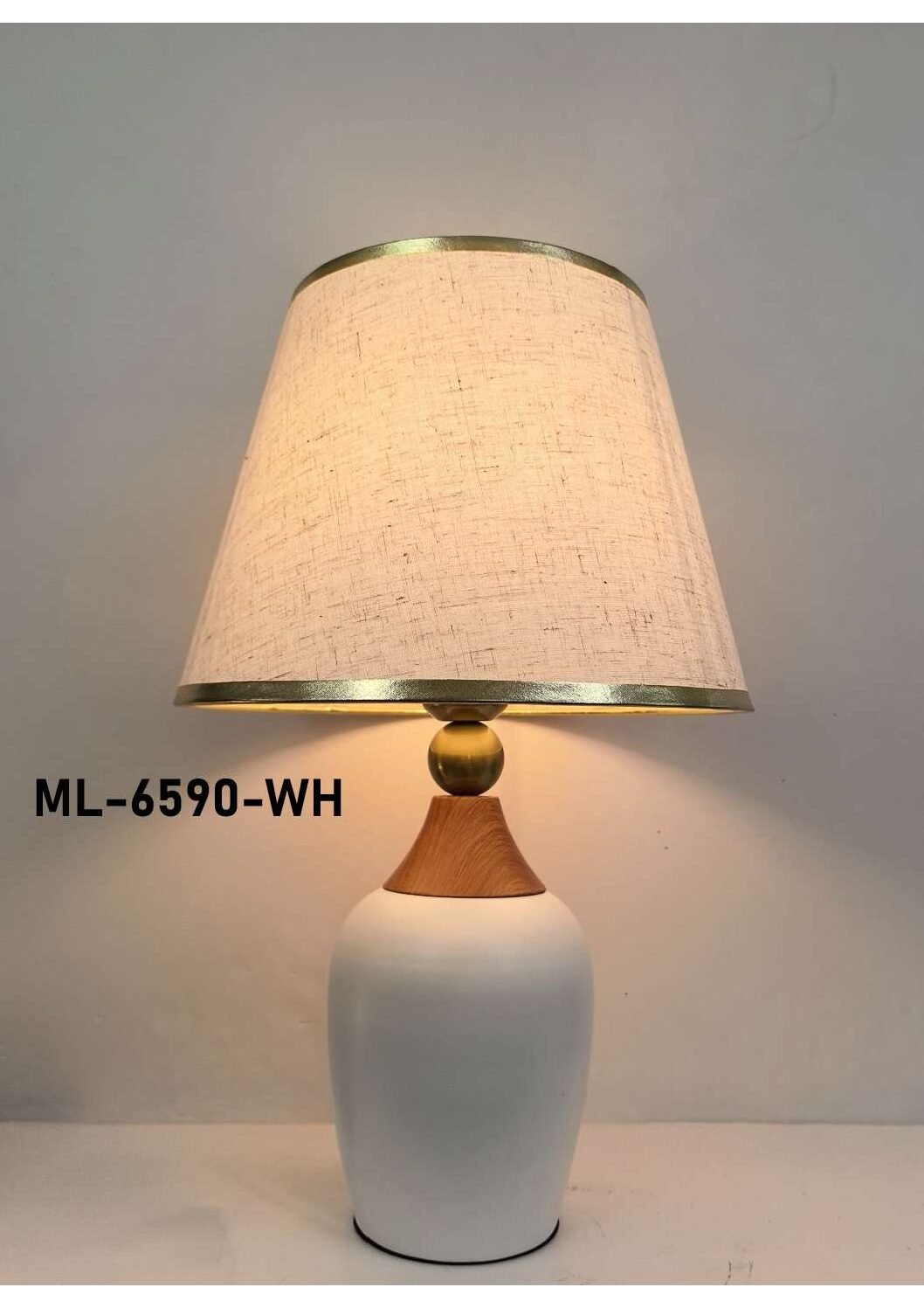 Table lamp